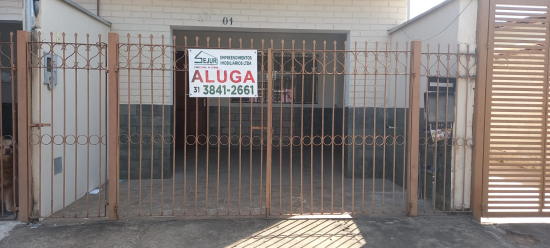 Casa na rua Paquet&aacute;